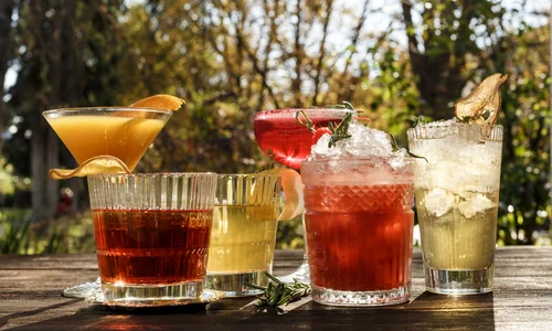 The Art of Crafting Delicious Food and Exquisite Drinks