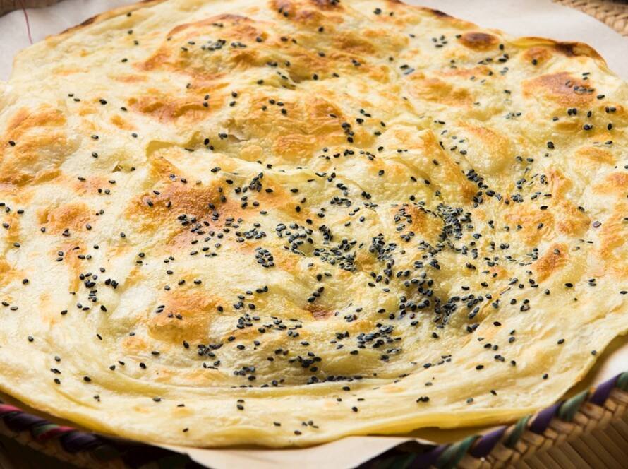 Traditional Yemeni Bread Discover the Essential Flavors of Yemeni Cuisine