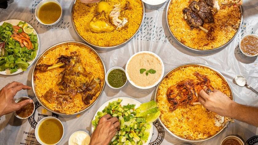 Discover the Traditional Yemeni Grilled Chicken Experience