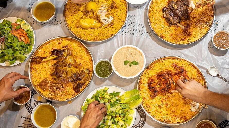 Discover the Traditional Yemeni Grilled Chicken Experience